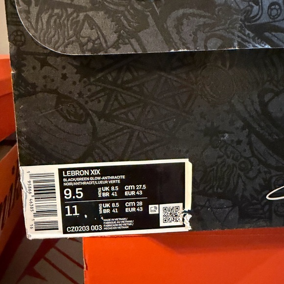 Nike Lebron 19 Basketball Shoes - Picture 10 of 10
